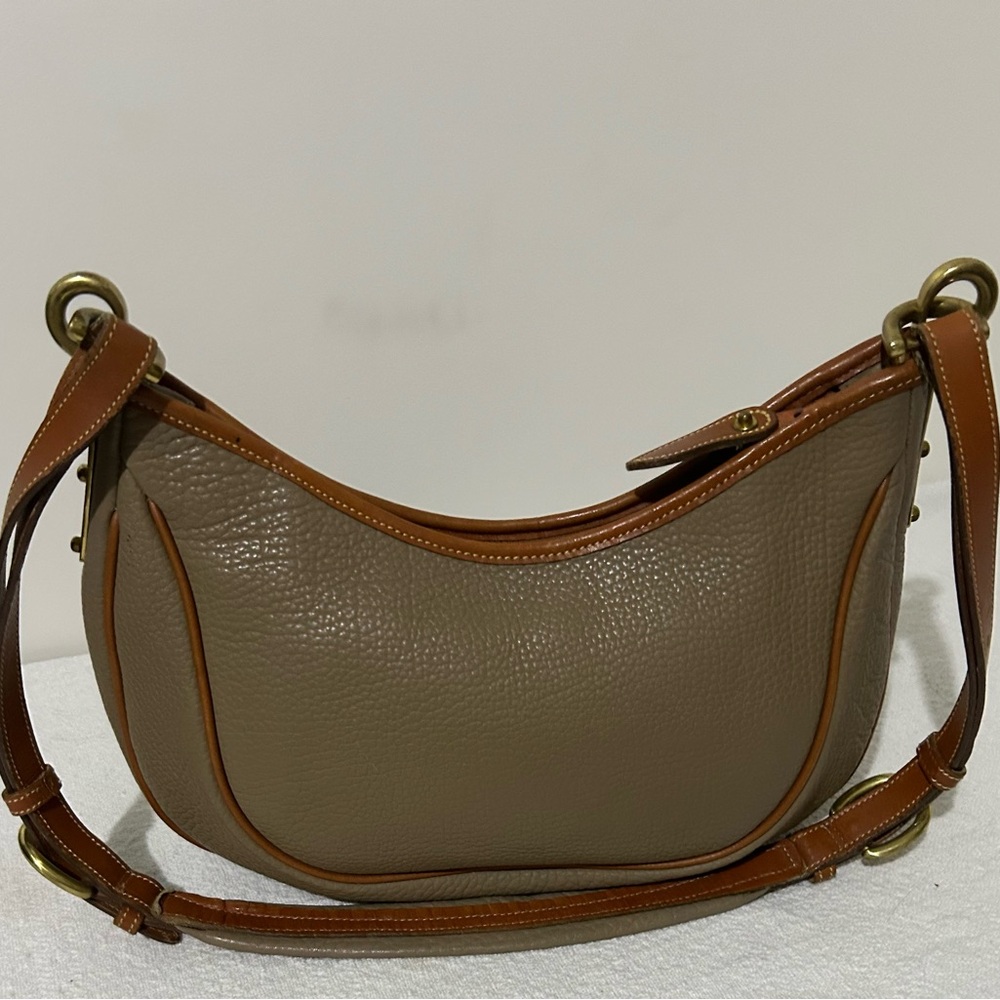 Vintage Dooney & Bourke Crescent Hobo Taupe and Brown Shoulder Bag - Picture 6 of 8